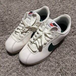 Nike Cortez Leather Sail Gorge Green W7